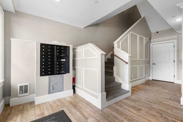 160 W Broadway PH3, Boston, MA 02127