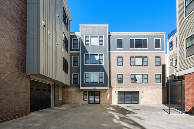 160 W Broadway PH3, Boston, MA 02127