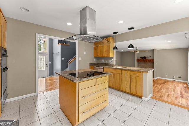 272 Indian Cove Drive, Dawsonville, GA 30534