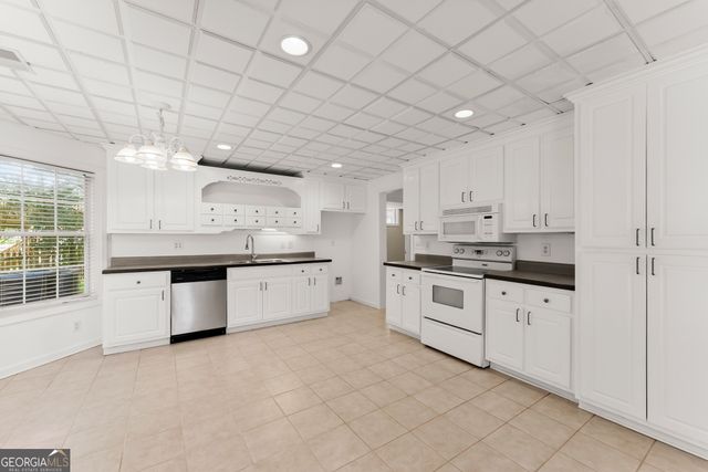 272 Indian Cove Drive, Dawsonville, GA 30534