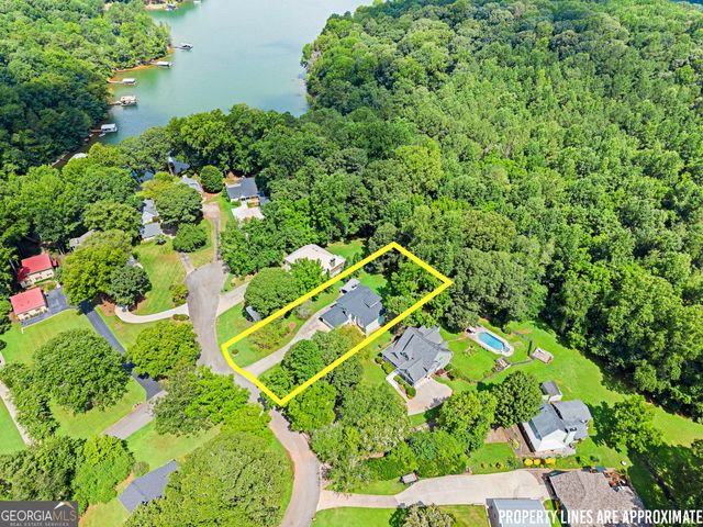 272 Indian Cove Drive, Dawsonville, GA 30534