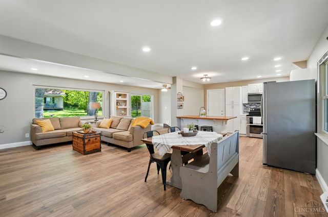 1694 Drake Road, Turtle Creek Twp, OH 45036