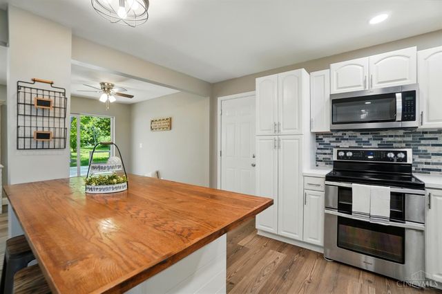 1694 Drake Road, Turtle Creek Twp, OH 45036