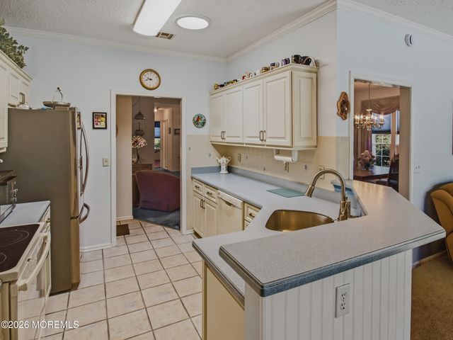 3 Starfish Court, Bayville, NJ 08721