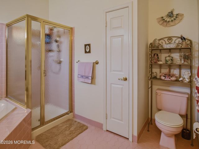 3 Starfish Court, Bayville, NJ 08721