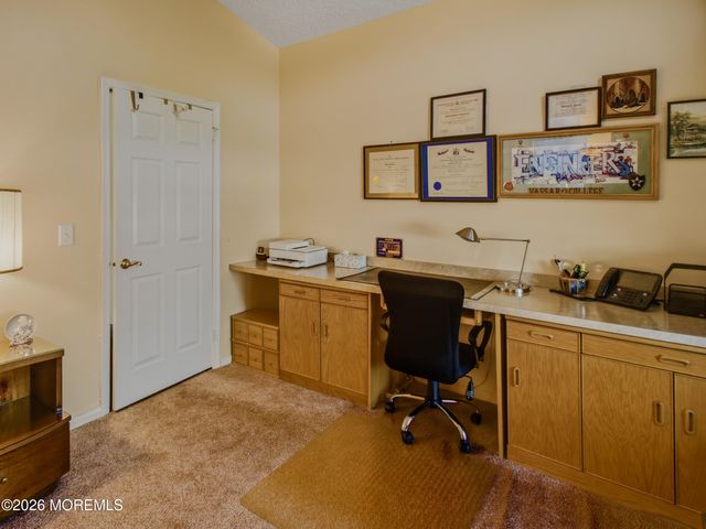 3 Starfish Court, Bayville, NJ 08721