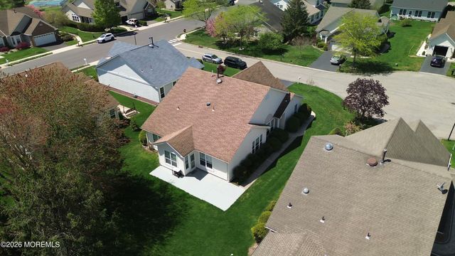 3 Starfish Court, Bayville, NJ 08721