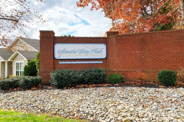 3 Starfish Court, Bayville, NJ 08721