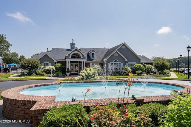3 Starfish Court, Bayville, NJ 08721