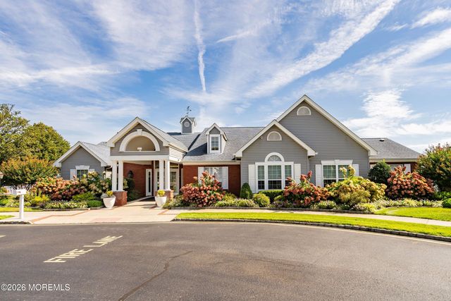 3 Starfish Court, Bayville, NJ 08721