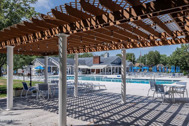 3 Starfish Court, Bayville, NJ 08721