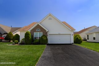 3 Starfish Court, Bayville, NJ 08721