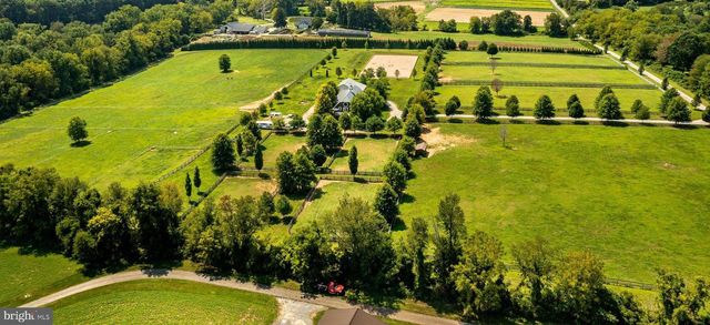 301 HIGH POINT RD, Cochranville, PA 19330