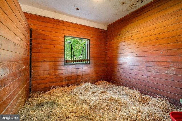 301 HIGH POINT RD, Cochranville, PA 19330