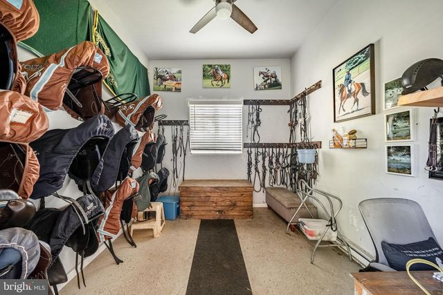 301 HIGH POINT RD, Cochranville, PA 19330