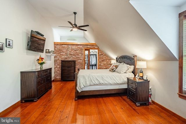 301 HIGH POINT RD, Cochranville, PA 19330