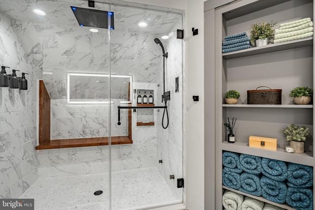 301 HIGH POINT RD, Cochranville, PA 19330