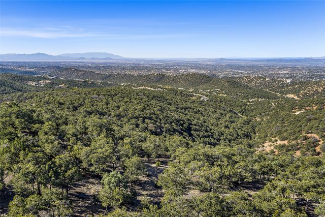1164 S Summit Drive, Lot 15, Santa Fe, NM 87501
