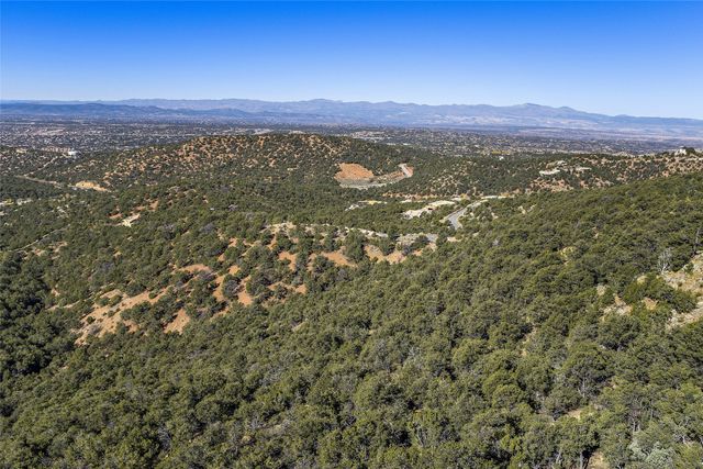 1164 S Summit Drive, Lot 15, Santa Fe, NM 87501