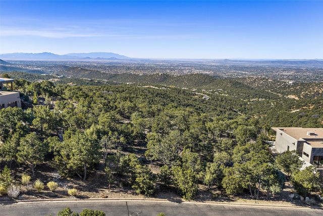 1164 S Summit Drive, Lot 15, Santa Fe, NM 87501