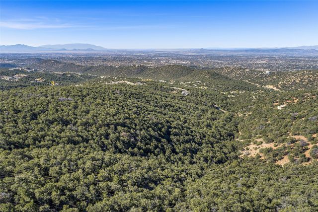 1164 S Summit Drive, Lot 15, Santa Fe, NM 87501