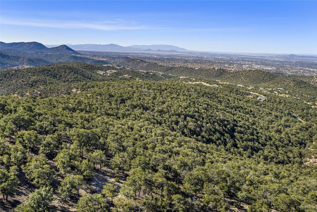 1164 S Summit Drive, Lot 15, Santa Fe, NM 87501