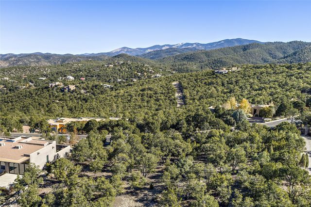 1164 S Summit Drive, Lot 15, Santa Fe, NM 87501