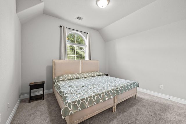 8136 Tyrell Heights Drive, Magnolia, TX 77354