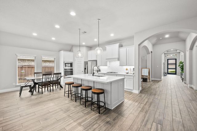 8136 Tyrell Heights Drive, Magnolia, TX 77354