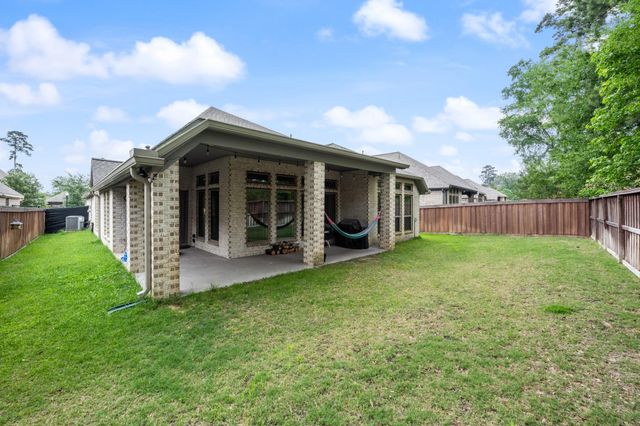 8136 Tyrell Heights Drive, Magnolia, TX 77354