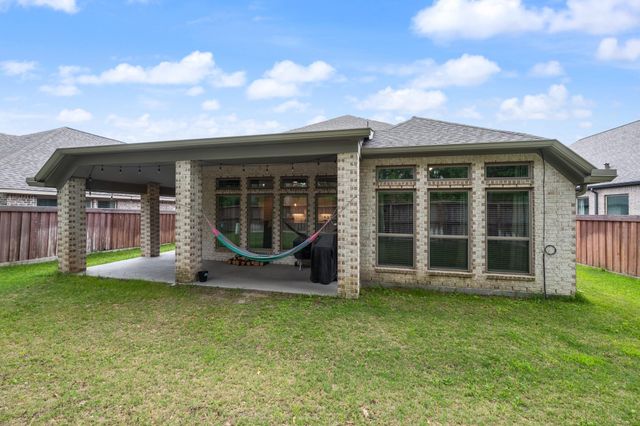 8136 Tyrell Heights Drive, Magnolia, TX 77354