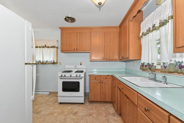 3642 Charles STREET, Racine, WI 53402