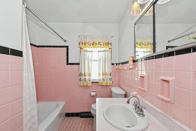 3642 Charles STREET, Racine, WI 53402