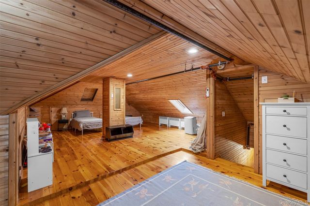 2 May Place, Glen Spey, NY 12737