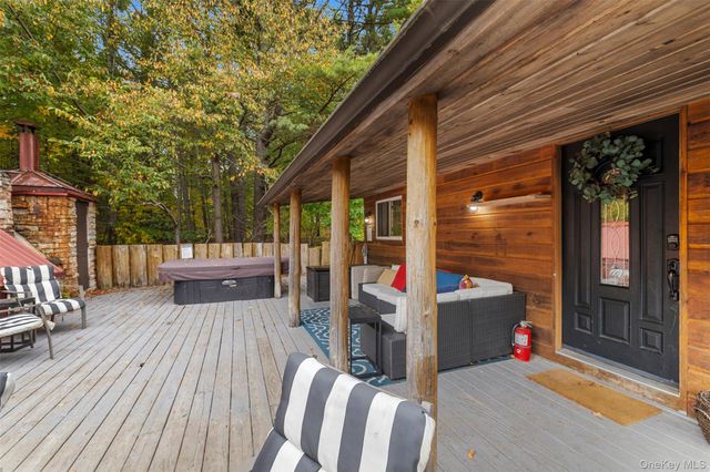 2 May Place, Glen Spey, NY 12737