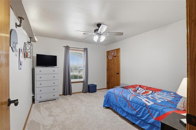 19141 Cottonwood Acres, Kingfisher, OK 73750