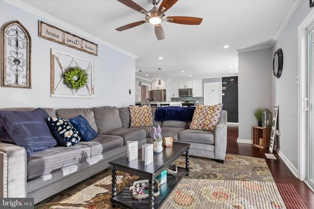 1126 PLOWSHARE RD, Blue Bell, PA 19422