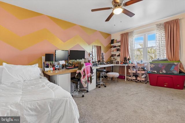 1126 PLOWSHARE RD, Blue Bell, PA 19422