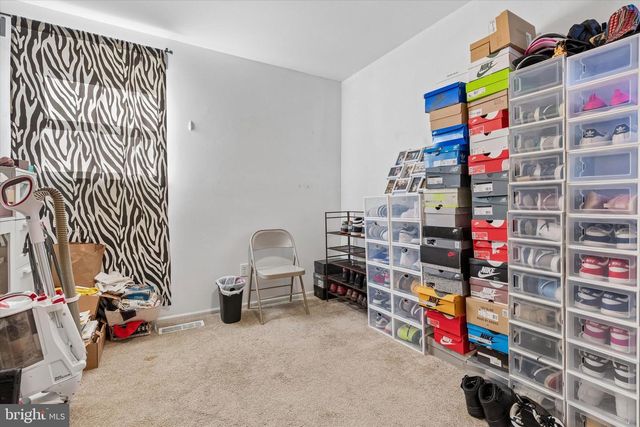 1126 PLOWSHARE RD, Blue Bell, PA 19422