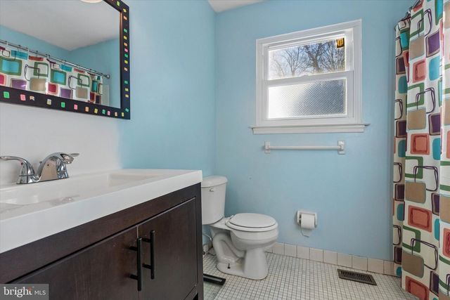 1126 PLOWSHARE RD, Blue Bell, PA 19422