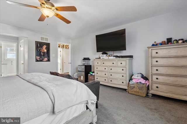 1126 PLOWSHARE RD, Blue Bell, PA 19422