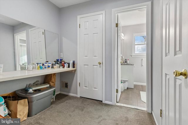 1126 PLOWSHARE RD, Blue Bell, PA 19422