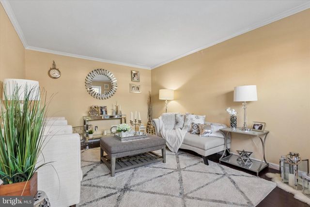 1126 PLOWSHARE RD, Blue Bell, PA 19422