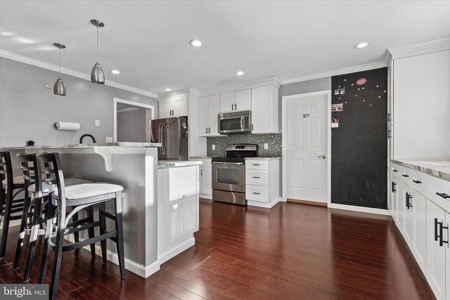 1126 PLOWSHARE RD, Blue Bell, PA 19422