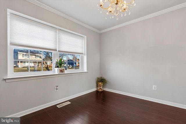 1126 PLOWSHARE RD, Blue Bell, PA 19422