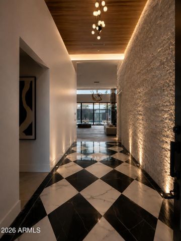 8501 E MALCOMB Drive, Scottsdale, AZ 85250