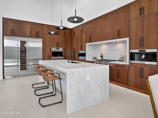8501 E MALCOMB Drive, Scottsdale, AZ 85250