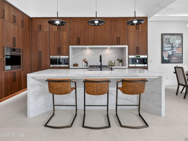 8501 E MALCOMB Drive, Scottsdale, AZ 85250