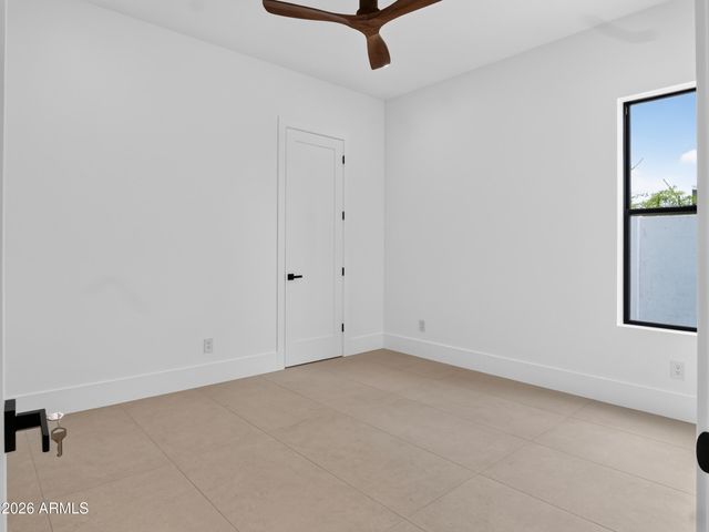 8501 E MALCOMB Drive, Scottsdale, AZ 85250