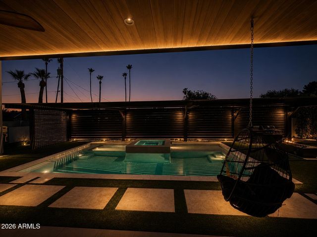 8501 E MALCOMB Drive, Scottsdale, AZ 85250